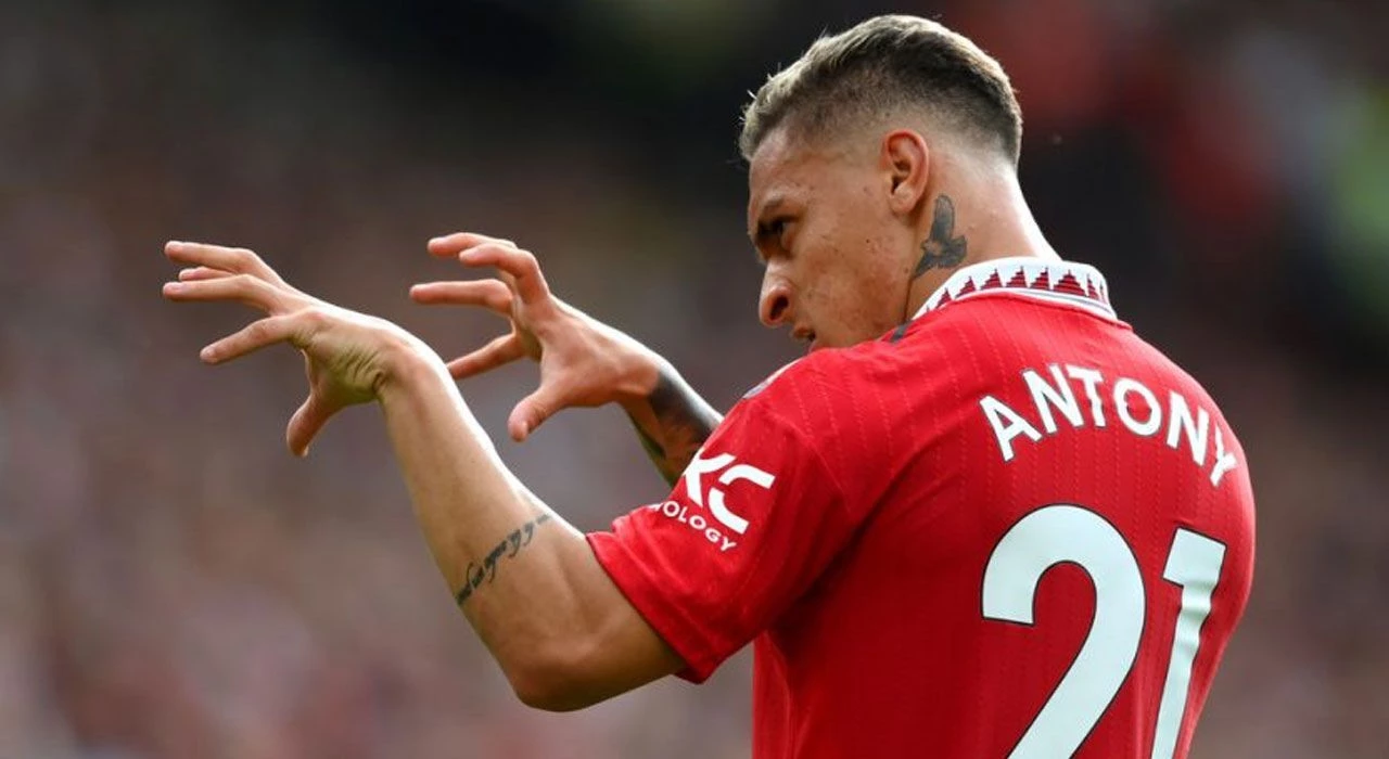 Estrelado Manchester United recebe o Nottingham Forest