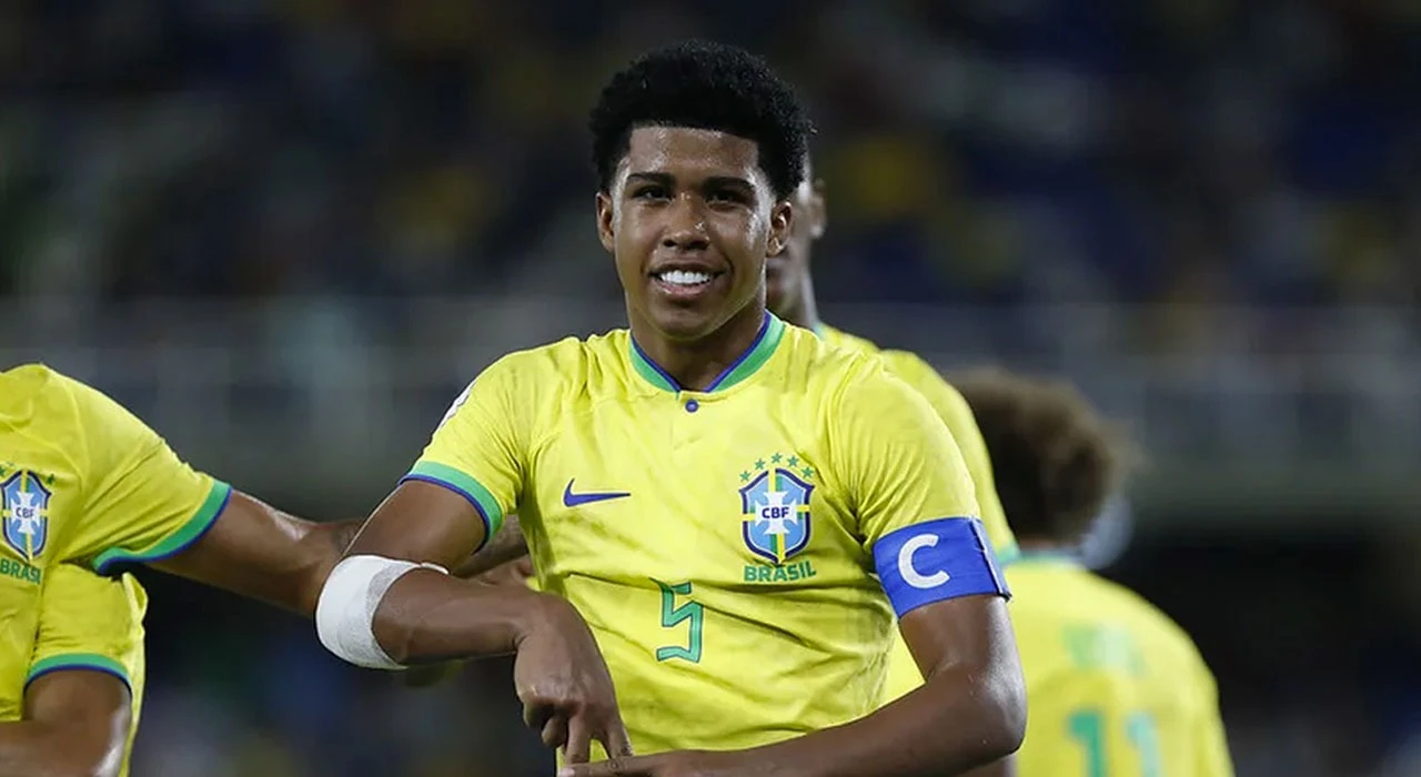 Segunda-feira (6/2) - Líder, Brasil pega o Paraguai no Sul-Americano Sub-20