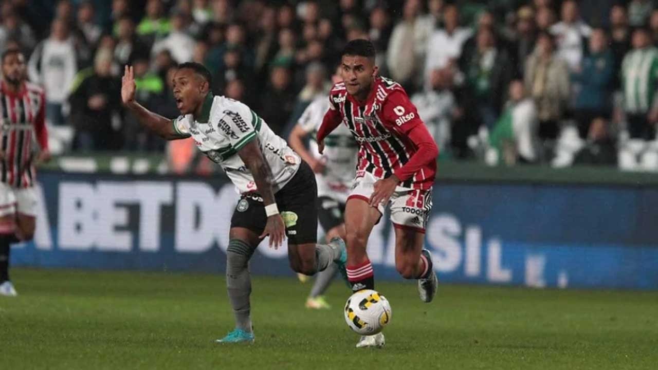 São Paulo encara o Coritiba hoje à noite, no Morumbi, pelo Brasileirão