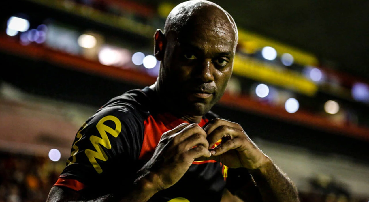 Quarta-feira (3/5) - Sport e Ceará decidem quem leva a taça da Copa do Nordeste