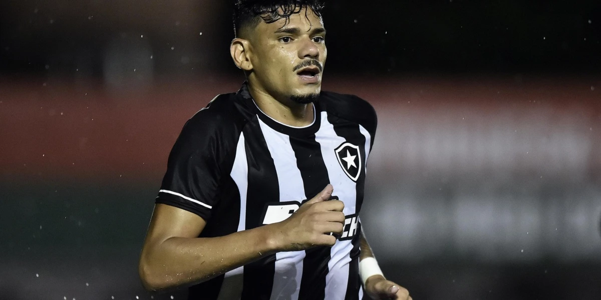 Quinta-feira (4/5) - Em boa fase, Botafogo pega a LDU no Rio, pela Sul-Americana
