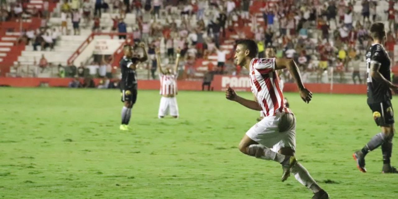 Segunda-feira (19/6) - Botafogo-PB encara o Náutico em casa de olho no G4 da Série C