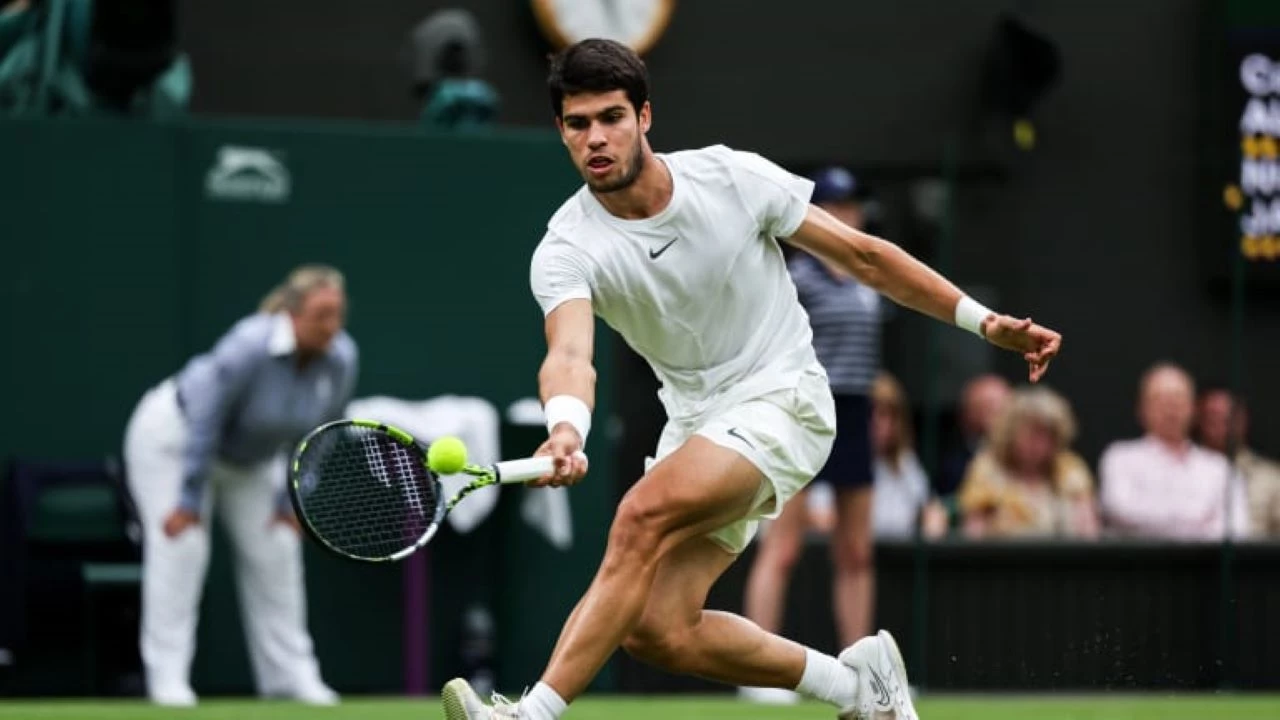 Segunda-feira (10/7) - Alcaraz e Matteo Berretini fazem 8ªs de final em Wimbledon  