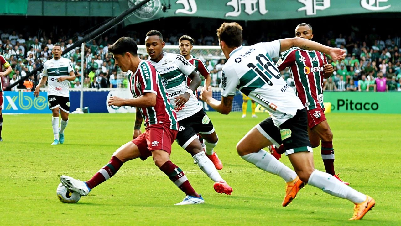 Segunda-feira (24/7) - Coritiba recebe o Flu para fechar 16ª rodada do Brasileirão