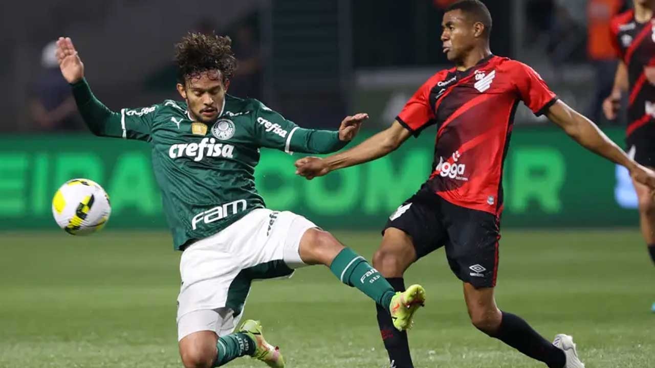 No Sul, Palmeiras encara o Athletico-PR pelo Brasileirão 
