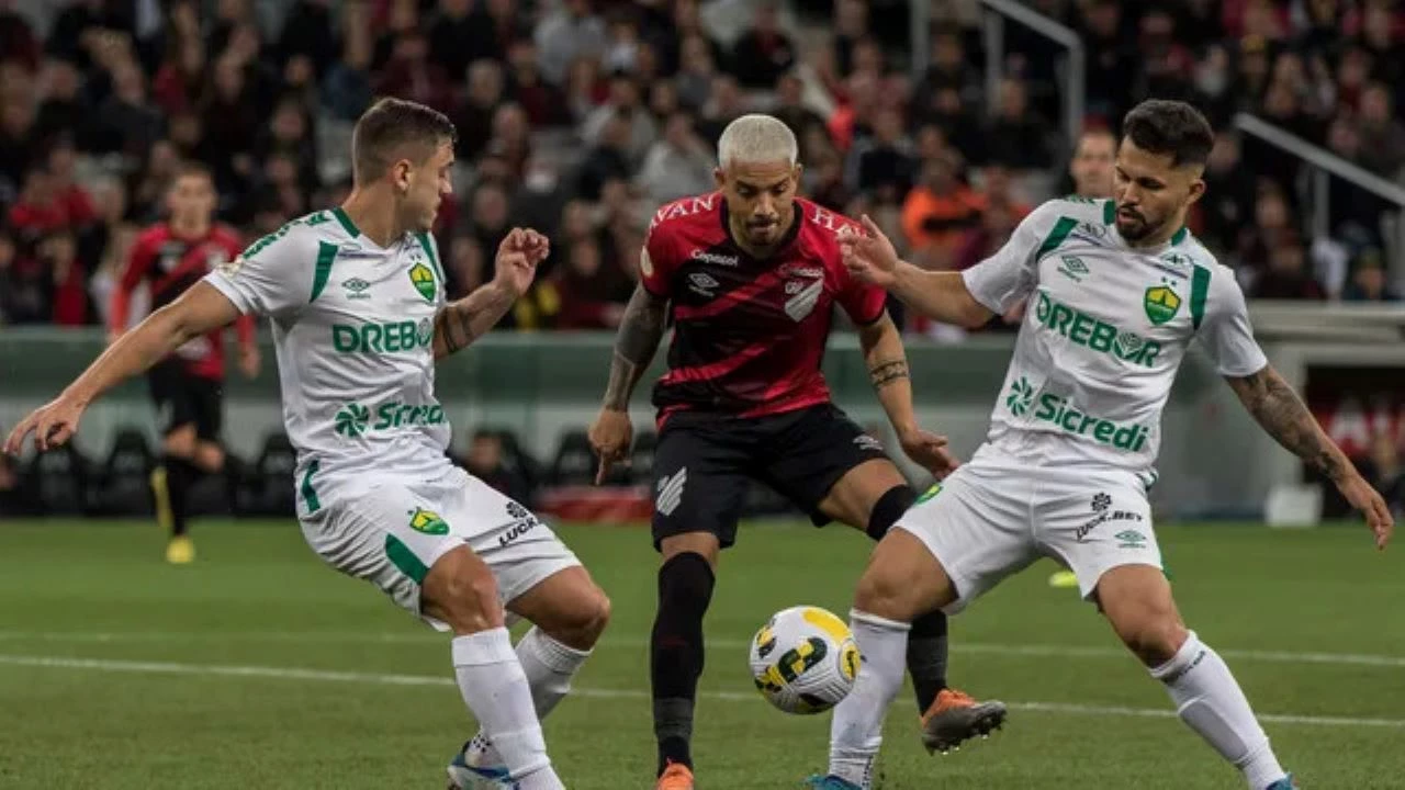 Terça-feira (15/8) - Athletico-PR x Cuiabá fecha rodada e 1º turno do Brasileirão