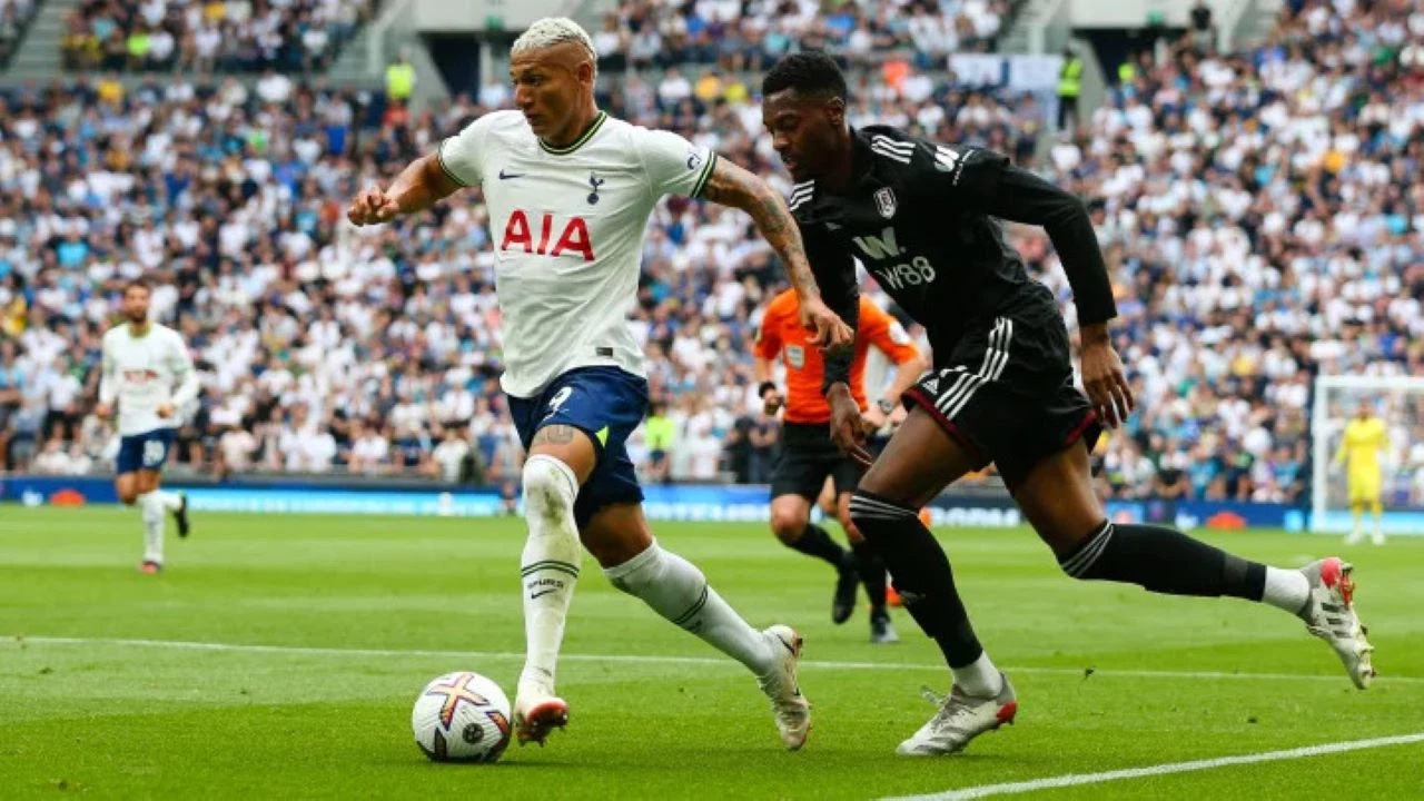 Terça-feira (29) - Fulham x Tottenham: duelo londrino pela Copa da Liga Inglesa