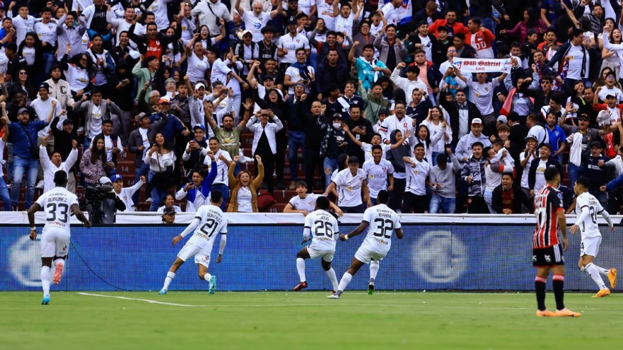 Quinta-feira (31/8) - São Paulo recebe a LDU por vaga na semifinal da Sul-Americana 