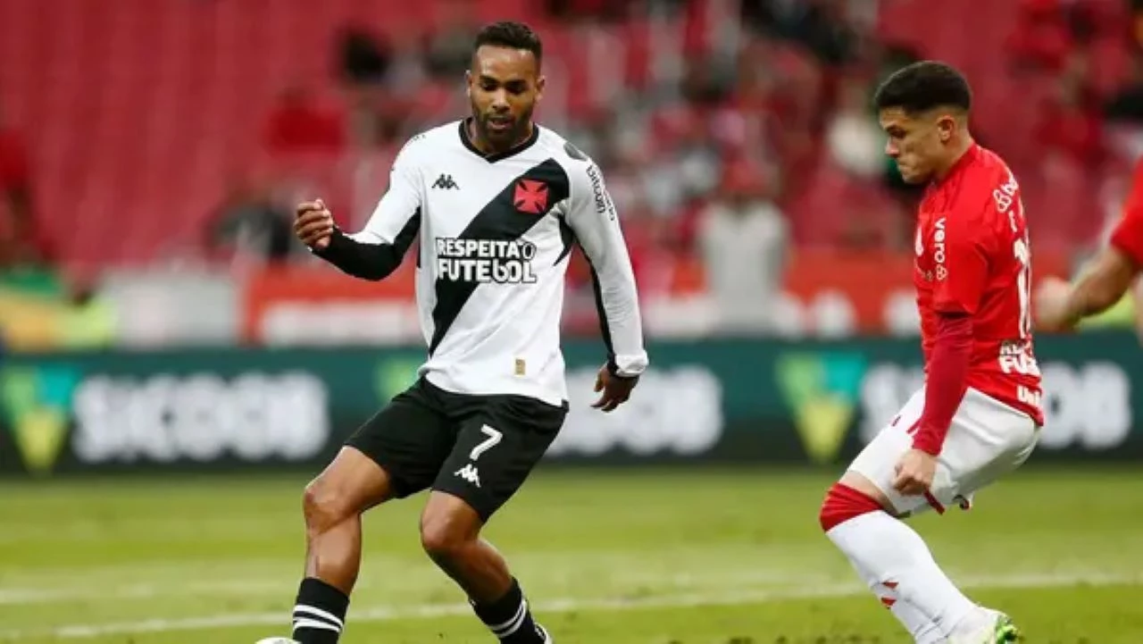 Quinta-feira (26/10) - Em São Januário, Vasco recebe o Inter para tentar sair do Z4 