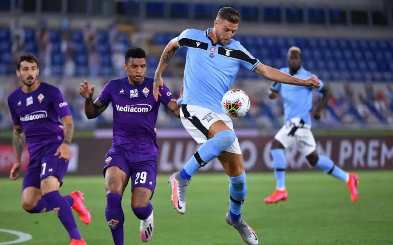 Segunda-feira (30/10) - Em Roma, Lazio x Fiorentina fazem duelo de top-10 do Italiano