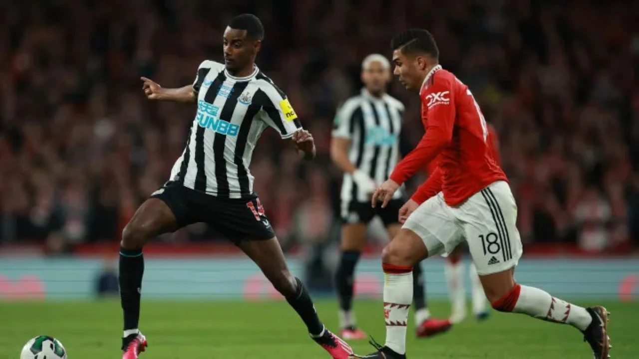 Quarta-feira (1/11) - Manchester United x Newcastle: quem avança na Copa da Liga?