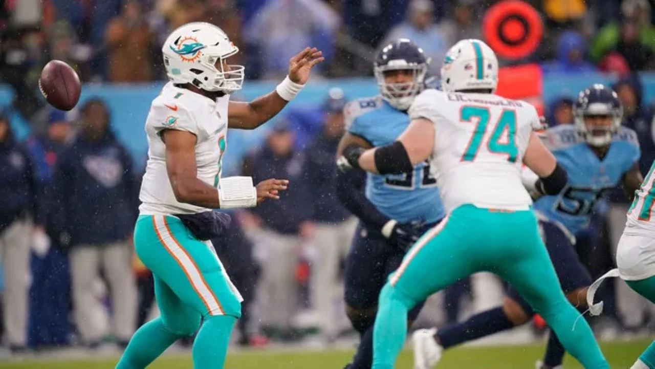 Segunda (11/12) - Dolphins recebem os Titans pela NFL