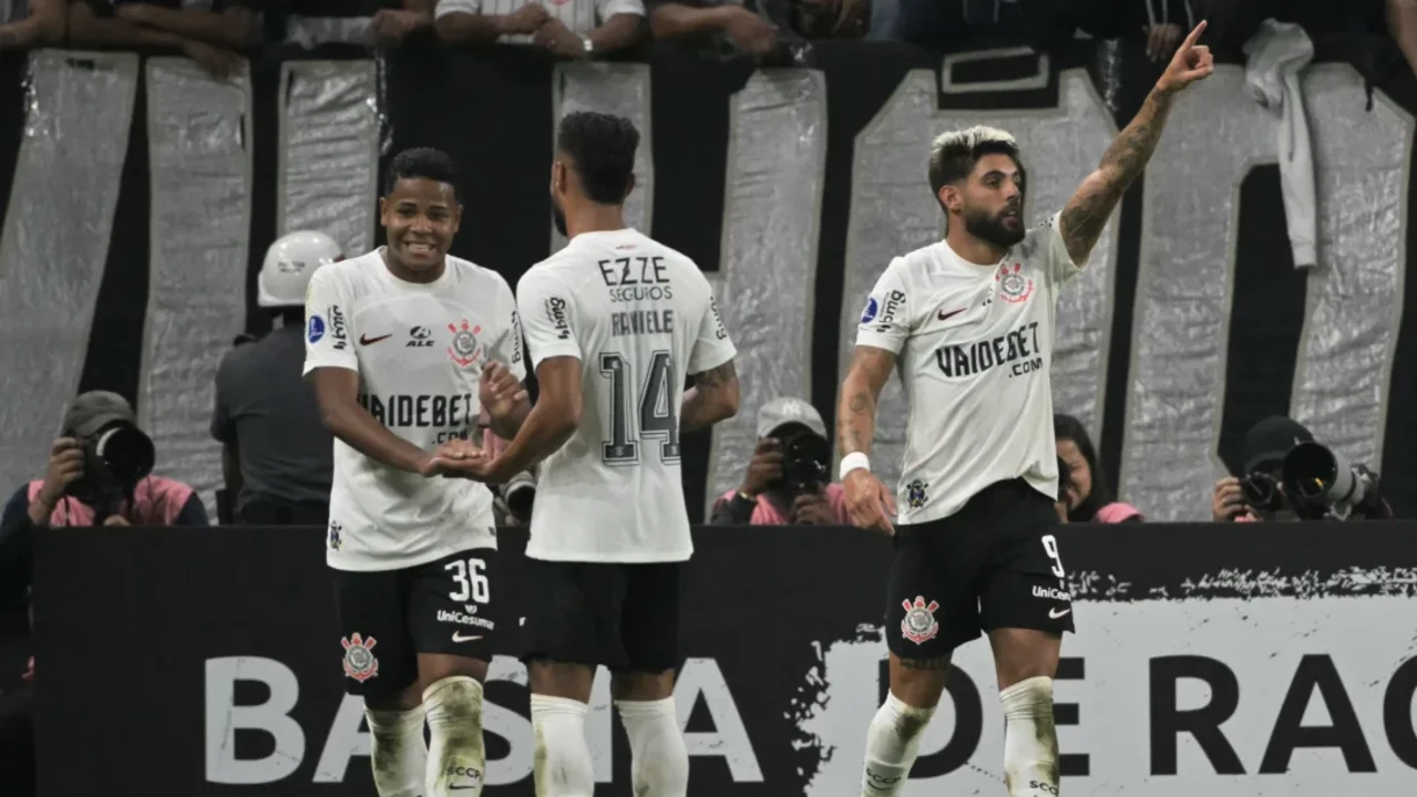 Terça (23/4) - Pela Sula, Timão pega o Argentino Juniors fora